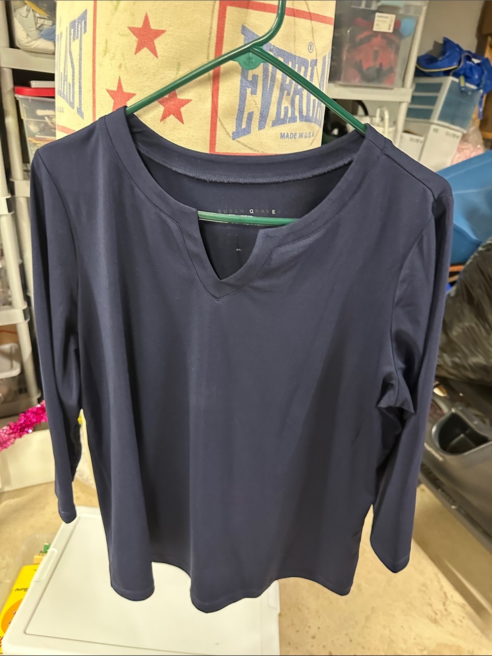 Everlast Navy V-Notch Long-Sleeve Top